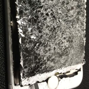 iPhoneの基板が壊れるように物理的に完全に破壊する！
